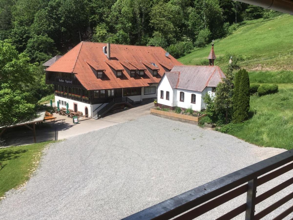 האוסאך Ferienhaus Wendelinus Mit Pool & Sauna מראה חיצוני תמונה