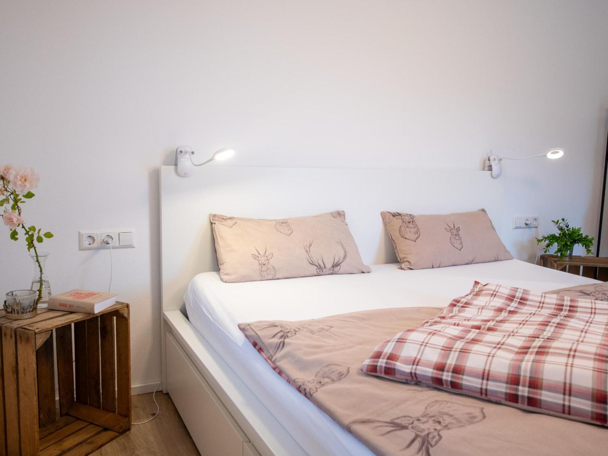 האוסאך Ferienhaus Wendelinus Mit Pool & Sauna מראה חיצוני תמונה
