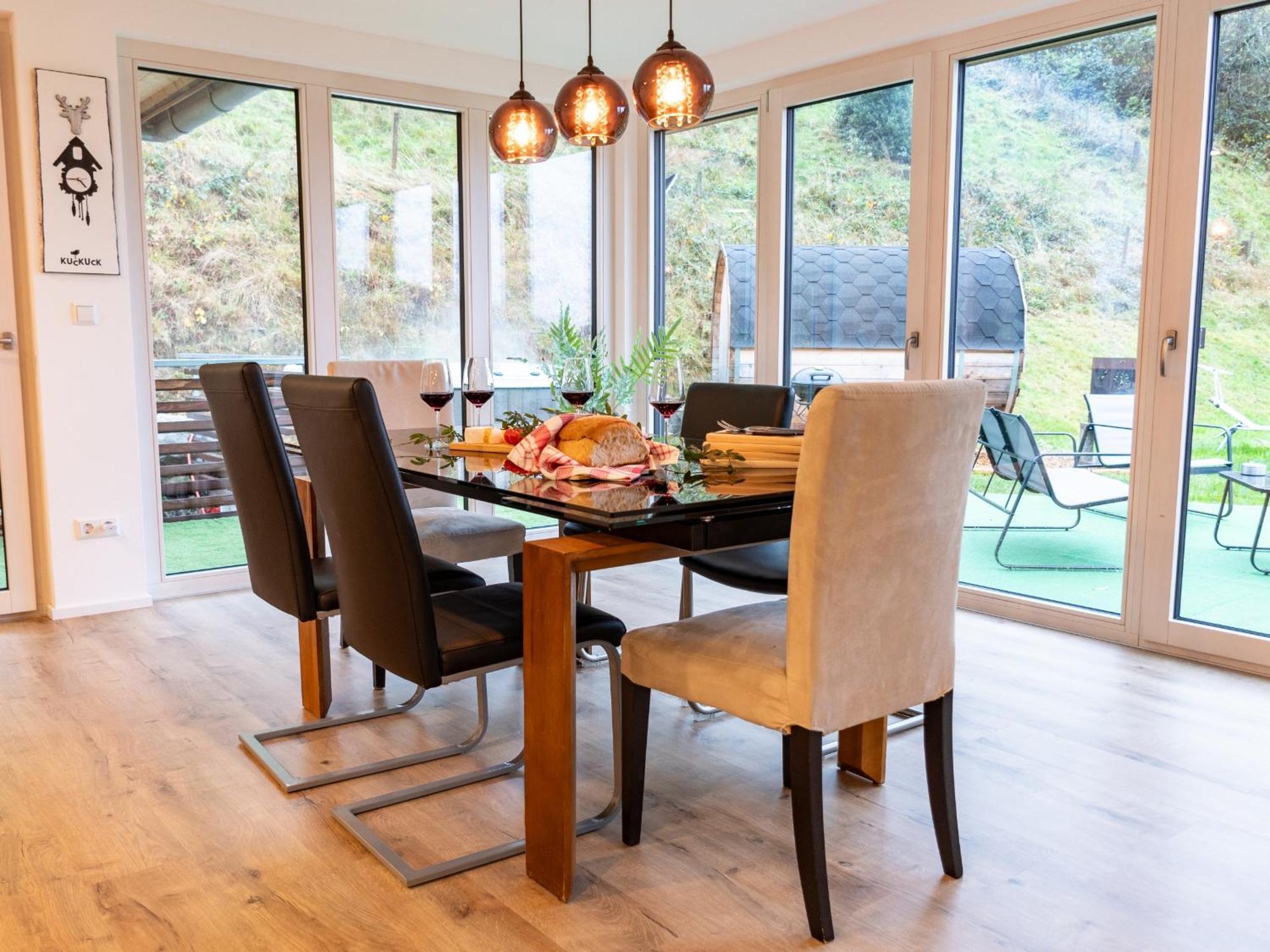 האוסאך Ferienhaus Wendelinus Mit Pool & Sauna מראה חיצוני תמונה